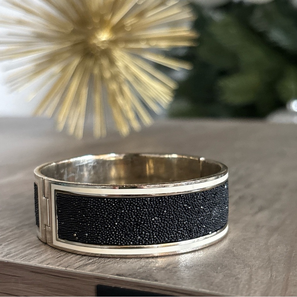 Henri Bendel bangle glitter hinge - Picture 6 of 10